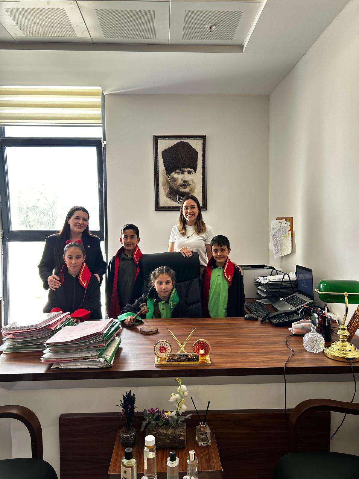 Miniklerden Başsavcı Bozkaya'ya Anlamlı 23 Nisan Ziyareti 5